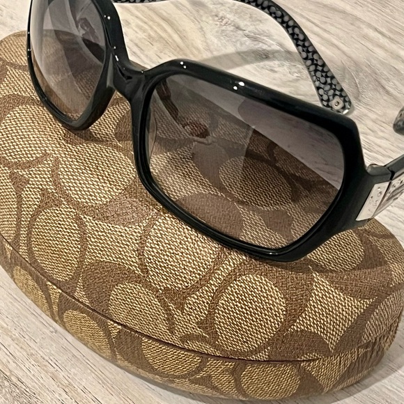 Coach Oversized Black Square Sunglasses w/ Signature Case *discounted shipping* - Picture 2 of 7